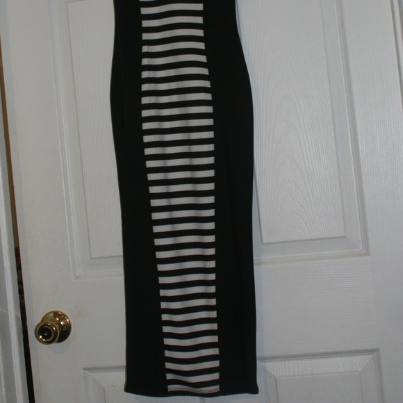 NWT Nicki Minaj Sleeveless Midi Dress - Striped - Picture 3 of 7